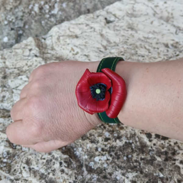 Pulsera cuero amapola Alamares