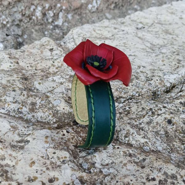 Pulsera cuero amapola Alamares